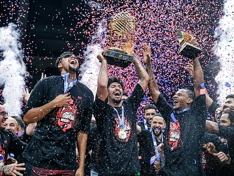 Após turbulências na temporada, Franca é tricampeão consecutivo na NBB