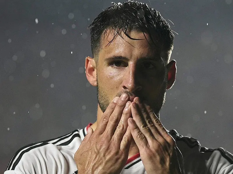 São Paulo sente saudade de Calleri e desafia Dorival