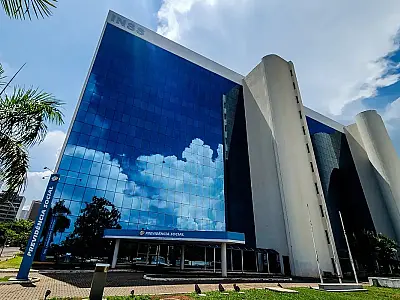Benefícios do INSS acima do mínimo terão reajuste de 3,71%
