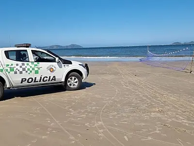 Polícia ambiental marítima flagra pesca irregular e autua em R$ 2 mil