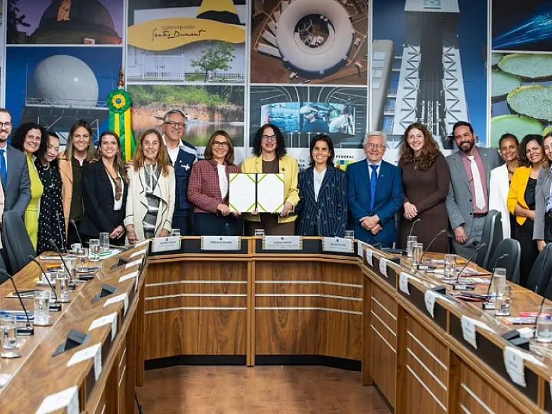 Governo do Brasil mobiliza R$ 60 milhões para pesquisas sobre saúde menstrual, dor pélvica e endomet