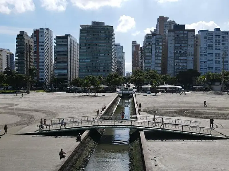 Mais da metade da população brasileira vive no litoral