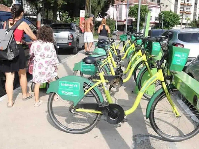 Fim de semana de veranico: Santos tem roteiros para curtir de bike