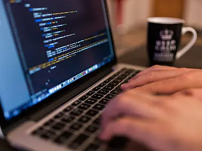 Cidade conta com vagas para cursos de capacitação profissional em tecnologia