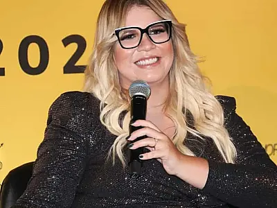 Marília Mendonça é a primeira brasileira a atingir 10 bilhões de streams no Spotify
