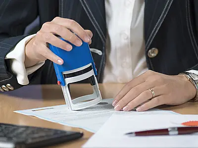 Cartórios passam a emitir autorizações online para viagens internacionais de menores