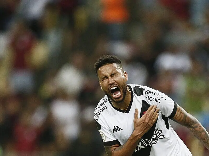 Brasileiro: Vasco derrota América-MG para sair da zona do rebaixamento