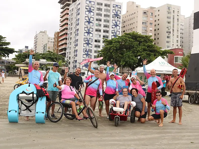 Iniciativas levam mobilidade e inclusão para todos na praia em Santos