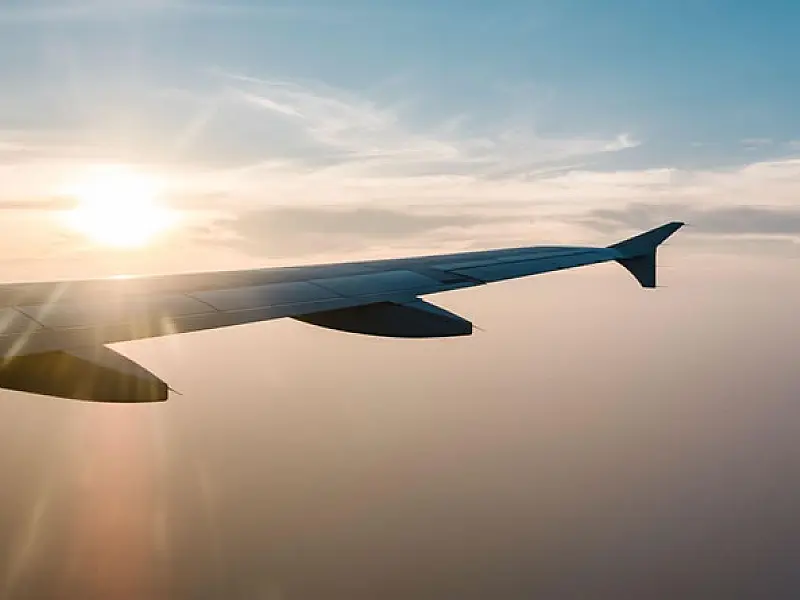 Black Friday e férias: os direitos dos viajantes aéreos durante alta temporada