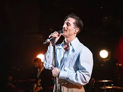 Damiano David, vocalista do Måneskin, faz show solo em São Paulo; veja como comprar