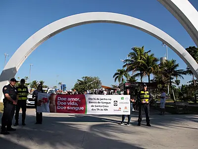 Guardas municipais mobilizam população de Santos para a doação de sangue