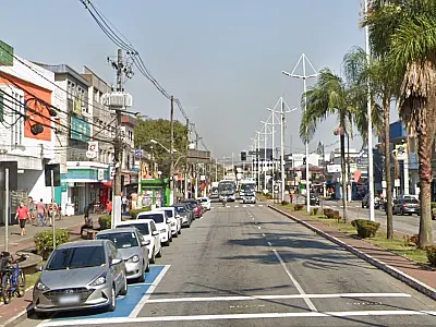 Av. Nove de Abril sofre interdição, hoje, 5, ônibus terão rota alternativa
