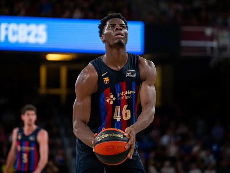 Jogador de basquete do Barça sofre insultos racistas em final contra o Real