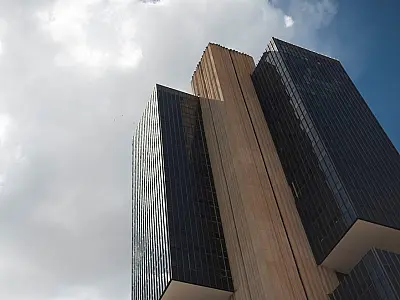 Entidades se manifestam após anúncio de aumento da Selic