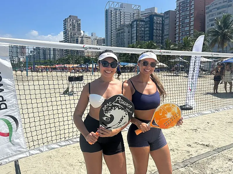 Santos Open Beach Tennis 2026 tem ação especial com aula em homenagem ao mês da mulher
