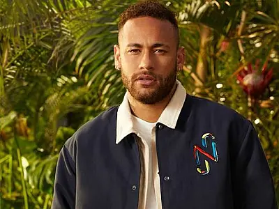 Neymar perde pênalti em amistoso do PSG contra time de CR7