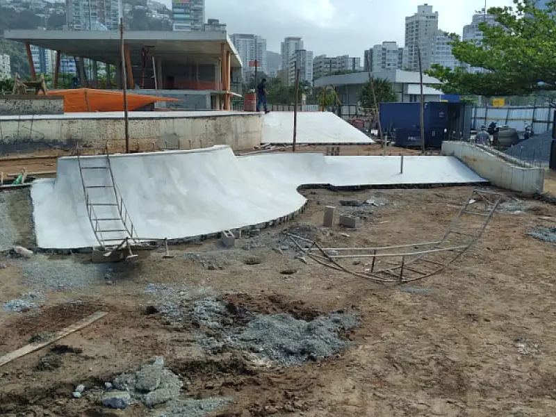 Com data marcada, construção de pista do Novo Quebra-Mar, em Santos, avança