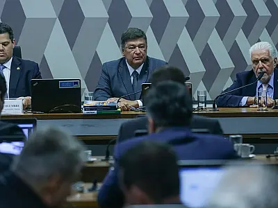 CCJ do Senado adia votação da PEC da autonomia financeira do BC