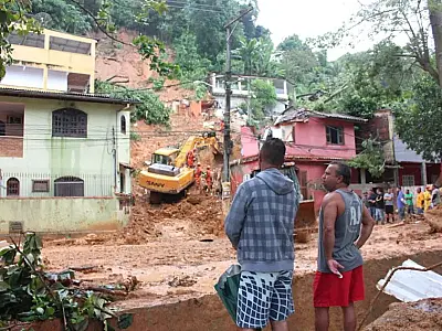Chega a 20 o número de mortos em decorrência da chuva no Rio de Janeiro