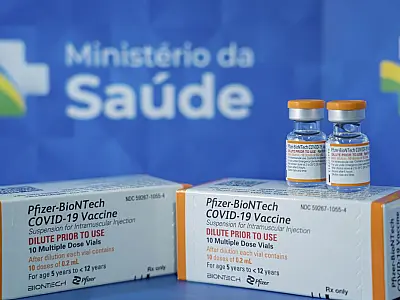 Ministério recebe 7,7 milhões de doses de Pfizer entre hoje e amanhã