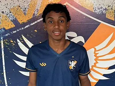 Após se destacar na base do Jabaquara, atacante Pyettro é contratado pelo Retrô-PE