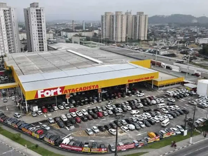Grupo Pereira promove duas semanas de contratação exclusiva para pessoas com mais de 50 anos