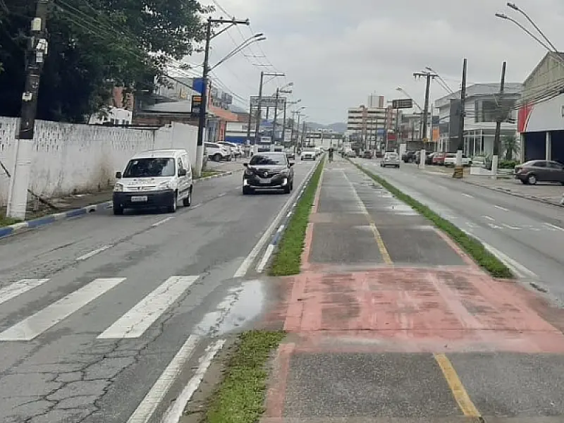 Adhemar de Barros é nome de avenida em Guarujá