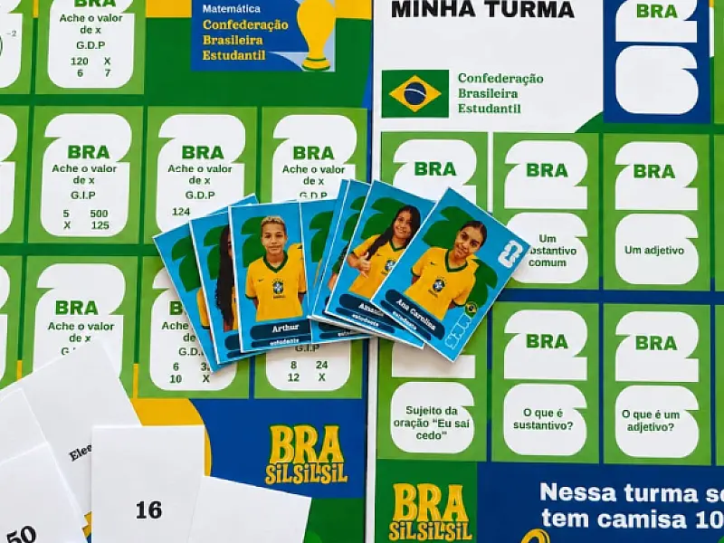 Professores de São Vicente criam álbum de figurinhas com alunos protagonistas