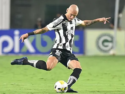 Zagueiro do Santos reclama da arbitragem nos jogos longe de casa