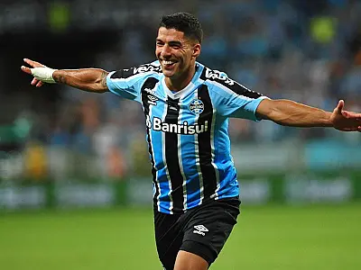 Suárez completa um mês de Grêmio e diretoria já comemora retorno financeiro