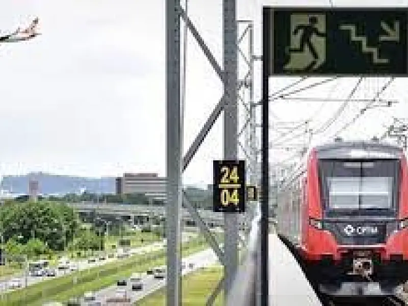 Trem para aeroporto de Guarulhos (SP) passa a sair da Barra Funda