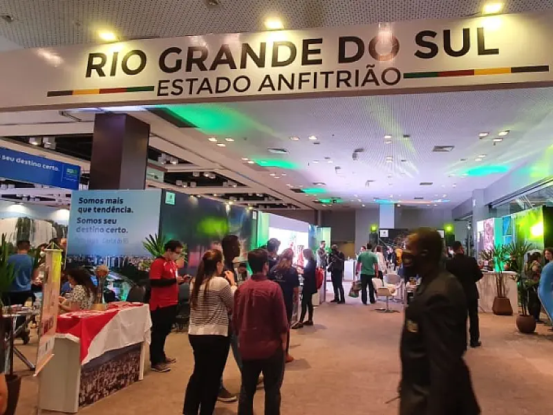 Cidade é apresentada como destino turístico em Feira de Negócios