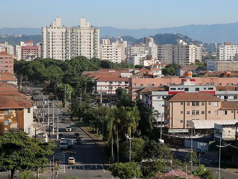 Estudo e base de dados inédita revelam o perfil da produção imobiliária em Santos