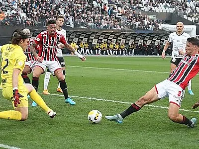 Corinthians busca o empate com o São Paulo e mantém o tabu e a liderança