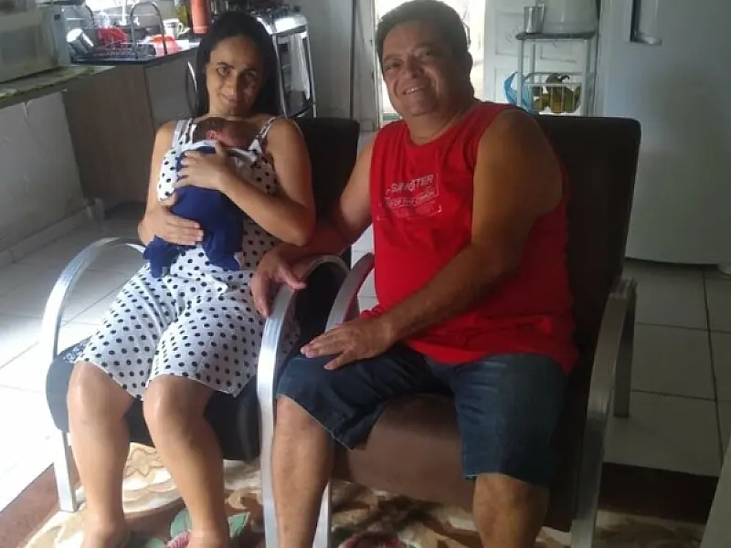 PM salva recém-nascido engasgado com leite materno