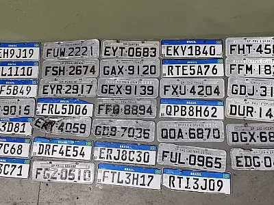 Placas de veículos perdidas durante alagamento estão disponíveis em Praia Grande