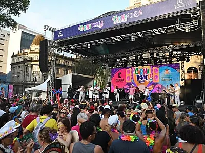 Eventos de Carnaval interditam vias do Centro de Santos a partir de sábado