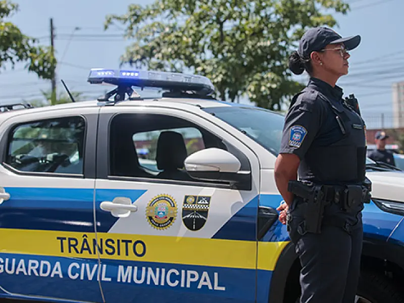 GTran da Guarda Civil Municipal realiza ações de orientação para um trânsito seguro