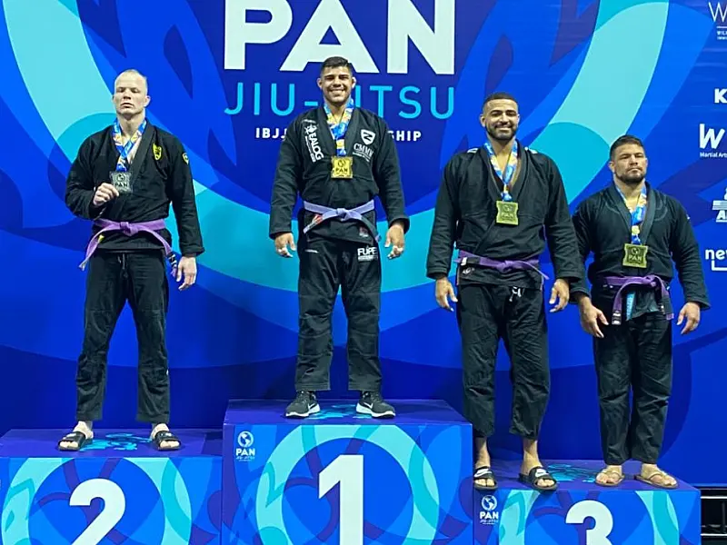 Lutador de Santos conquista bicampeonato pan-americano de jiu-jitsu nos EUA