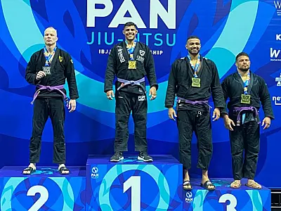 Lutador de Santos conquista bicampeonato pan-americano de jiu-jitsu nos EUA