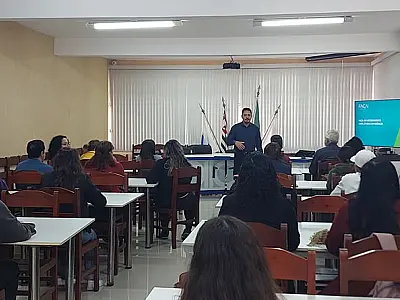 CDL Santos Praia abre inscrições para o "Programa Caça Talentos" de olho nas vagas de trabalho para