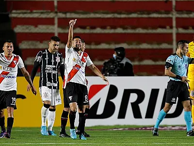 Na altitude de La Paz, Corinthians perde na estreia da Libertadores