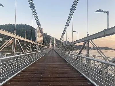 Restaurada, Ponte Pênsil de São Vicente mantém o charme e a funcionalidade