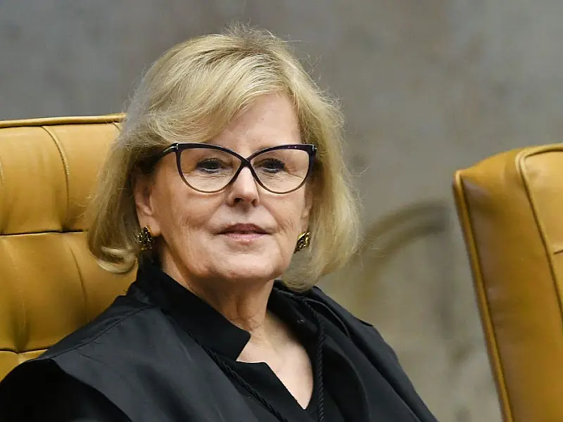 Ataques golpistas não abalaram crença na democracia, diz Rosa Weber