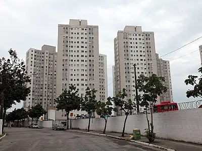 Caravana leva oportunidades e serviços neste sábado para a Areia Branca, em Santos