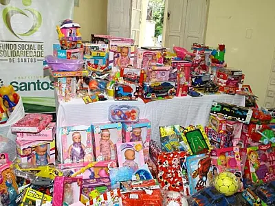 Campanha do Fundo Social de Santos supera meta e arrecada 7,3 mil brinquedos