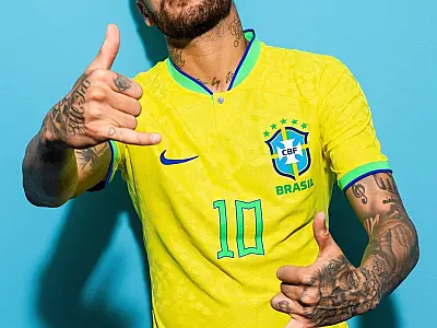 Neymar antecipa prêmio e é eleito melhor brasileiro no exterior pela 6ª vez