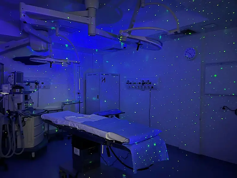 Hospital em Santos cria ambiente especial para crianças no Centro Cirúrgico
