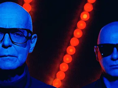 Pet Shop Boys lança novo disco de baladas irônicas com inspiração alemã