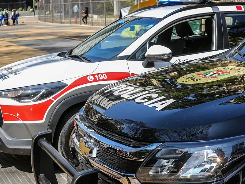Forças de segurança cumprem oito mandados de busca e apreensão no caso da morte do ex-delegado de SP